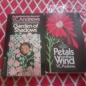 2 V.C. Andrews book lot Garden Of Shadows,  Petals On The Wind =)